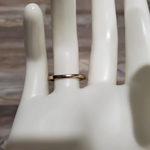 Rhinestone Halo Engagement Ring Pave Solitaire Crystals Goldtone Size 6 3/4 - Picture 7 of 8